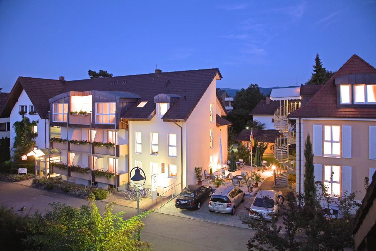 Akzent Hotel Atrium Baden Бад-Кроцинген Экстерьер фото