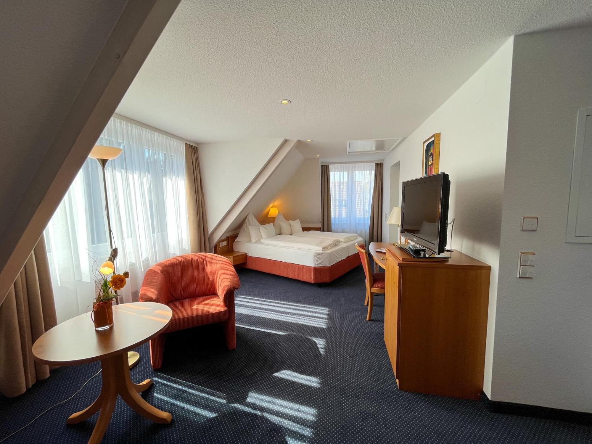Akzent Hotel Atrium Baden Бад-Кроцинген Номер фото