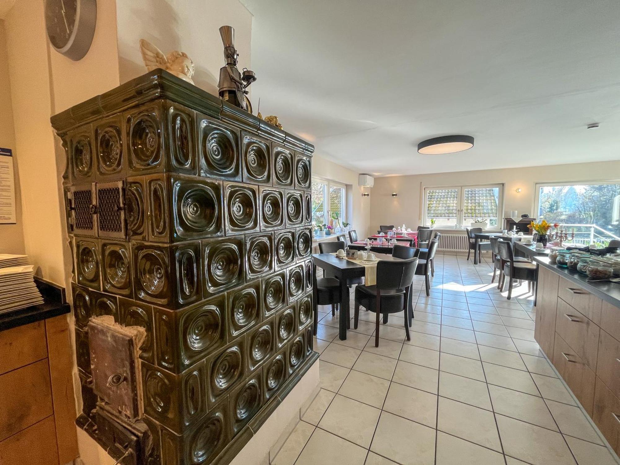 Akzent Hotel Atrium Baden Бад-Кроцинген Экстерьер фото