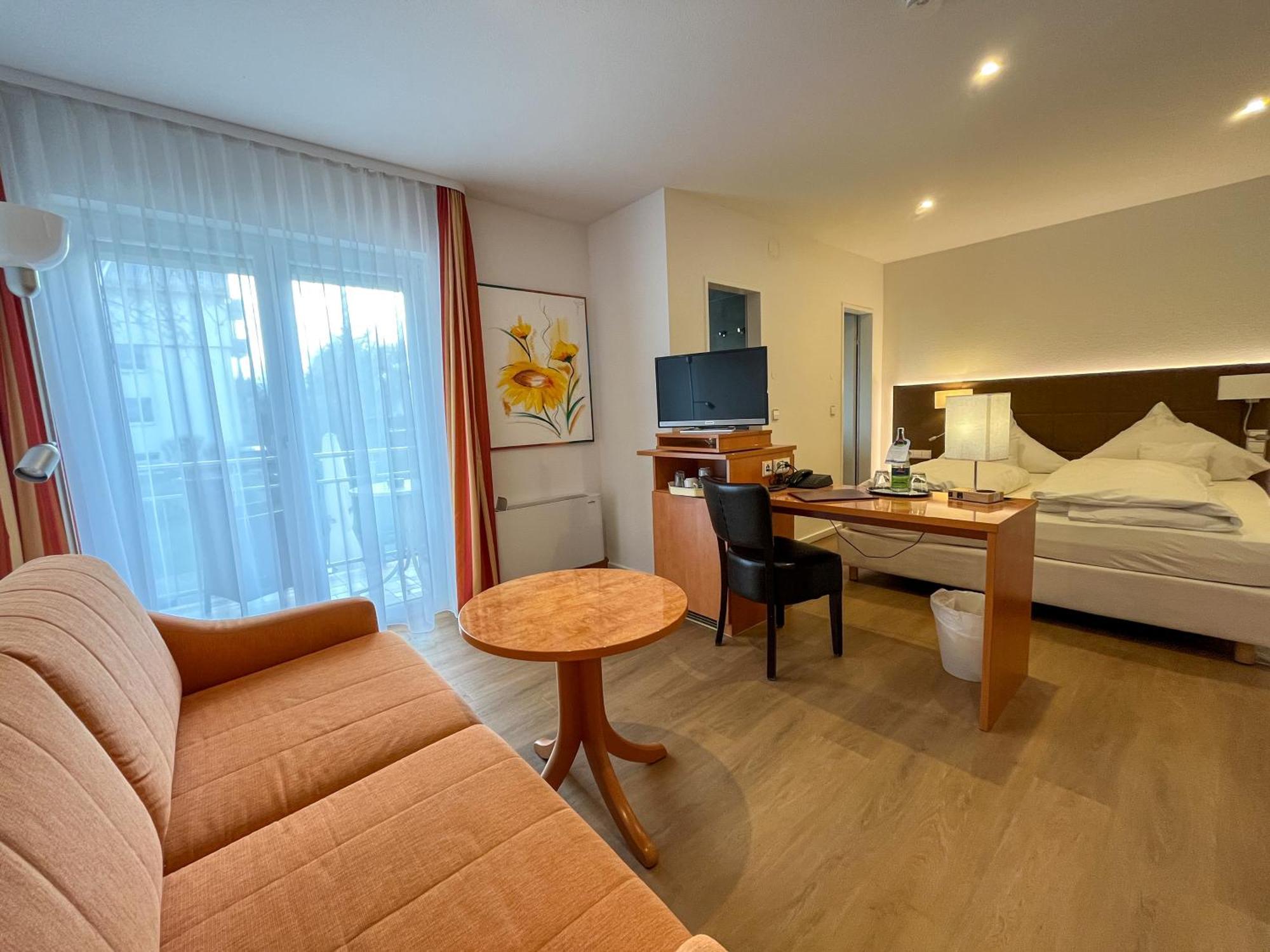 Akzent Hotel Atrium Baden Бад-Кроцинген Экстерьер фото